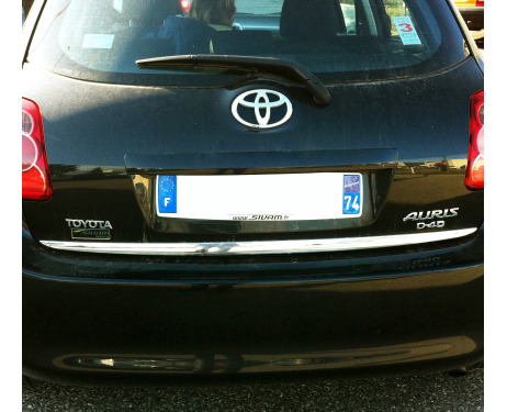Trunk chrome trim Toyota Auris